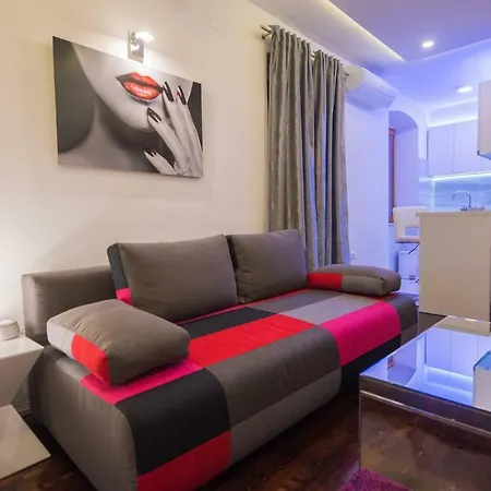 Lena Apartment *