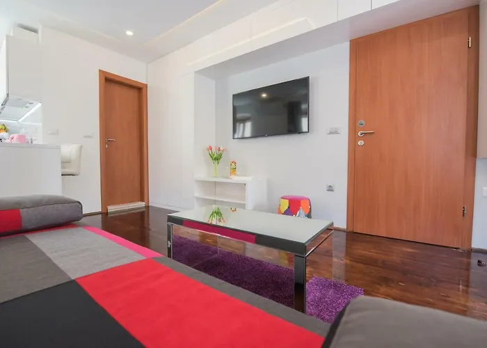 Lena Appartement *
