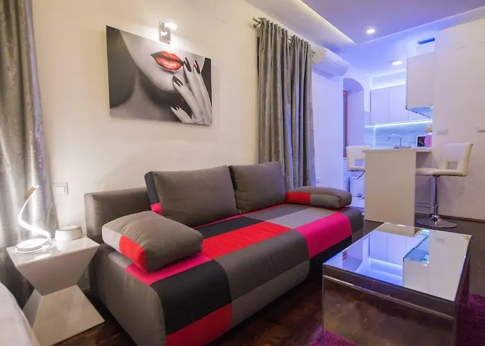 Lena Appartement *